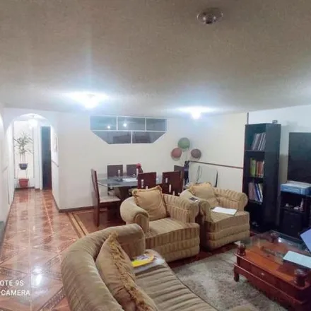 Buy this 2 bed apartment on Baños N5-136 in 170405, Quito