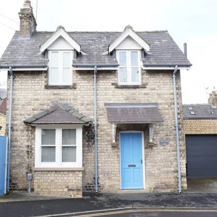 Rent this 3 bed house on Pasture Terrace in Beverley, HU17 8DR