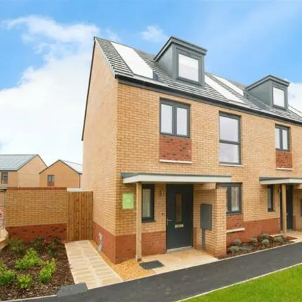 Buy this 4 bed townhouse on unnamed road in Cardiff, CF3 3LQ