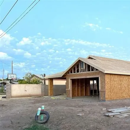 Buy this 4 bed house on 2940 West Columbia Avenue in Avenue B & C, Yuma County