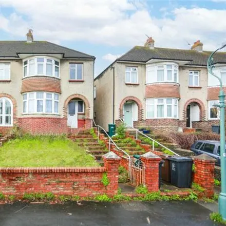 Buy this 3 bed house on Fairway Crescent in Portslade by Sea, BN41 2FN
