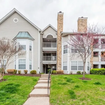 Buy this 2 bed condo on 5689 Willoughby Newton Drive in Centreville, VA 20120