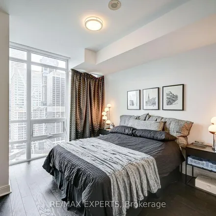 Image 3 - Milan Condominiums, 825 Church Street, Old Toronto, ON M4W 2J2, Canada - Apartment for rent