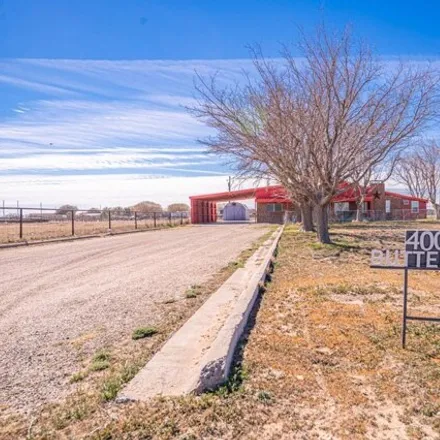 Image 2 - 3898 East Buttercup Drive, Ector County, TX 79758, USA - House for sale