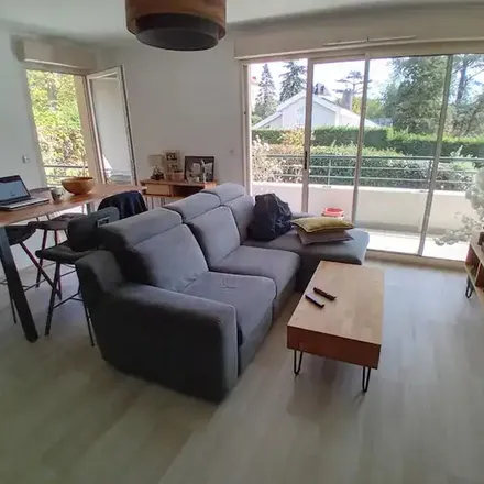 Rent this 2 bed apartment on 38 Boulevard des Brotteaux in 69006 Lyon, France