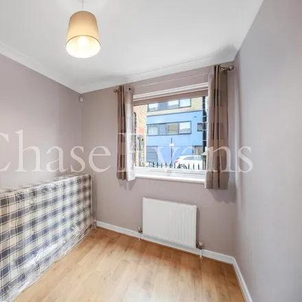 Image 5 - 42 Ferry Street, London, E14 3DT, United Kingdom - Apartment for rent