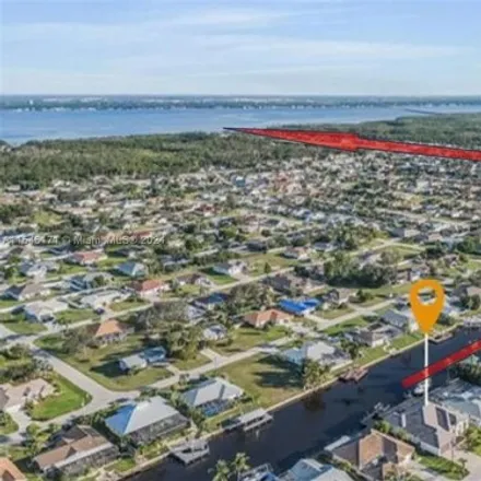 Image 4 - 1257 Southeast 20th Court, Cape Coral, FL 33990, USA - House for sale