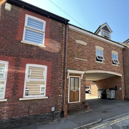 Rent this 2 bed house on The Globe in 43 Winfield Street, Dunstable