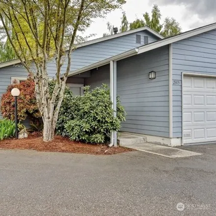 Buy this 2 bed condo on 2331 Michigan Street in Bellingham, WA 98229