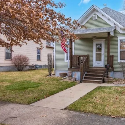 Buy this 2 bed house on 545 East Timber Street in Pontiac, IL 61764