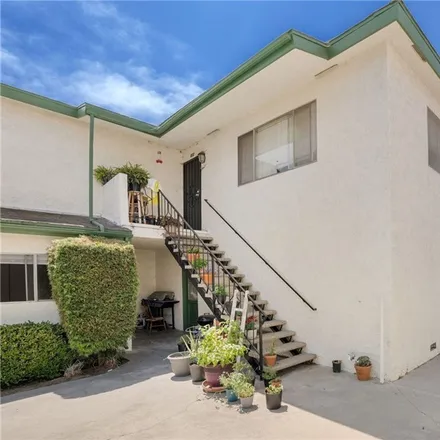 Image 3 - 632 Coronado Avenue, Long Beach, CA 90814, USA - Duplex for sale