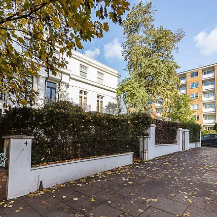 Rent this 1 bed apartment on 18 Holland Park Avenue in London, W11 3QU