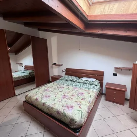 Rent this 2 bed apartment on Via Gaetano Donizetti in 20031 Cesate MI, Italy
