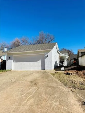 Rent this 3 bed house on 2001 Twisted Oak Circle in Norman, OK 73071