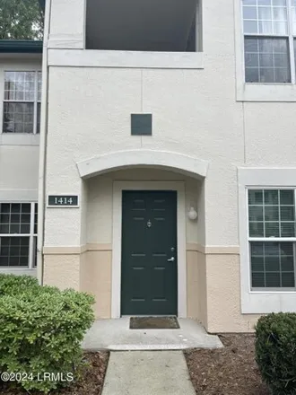 Buy this 3 bed condo on 897 Fording Island Rd Apt 1414 in Bluffton, South Carolina