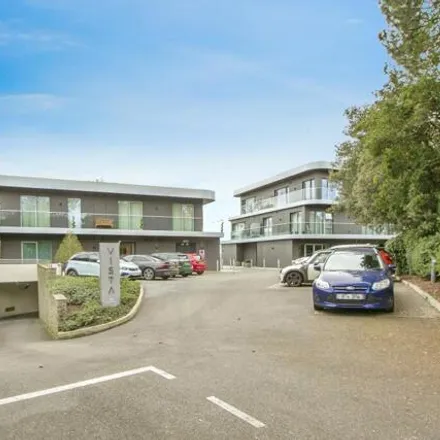 Image 2 - Vista, Mount Road, Poole, BH14 0AN, United Kingdom - Apartment for sale