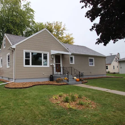 Buy this 3 bed house on 389 15th Street in Fond du Lac, WI 54935