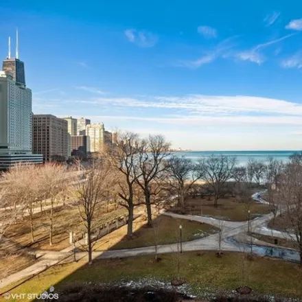 Image 9 - Lake Point Tower, 505 North Lake Shore Drive, Chicago, IL 60611, USA - Condo for rent