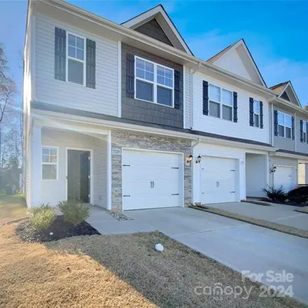 Buy this 3 bed house on 7124 Somerford Road in Charlotte, NC 28215
