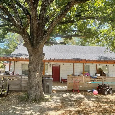 Buy this 3 bed house on Sheree Circle in Hawk Cove, Hunt County