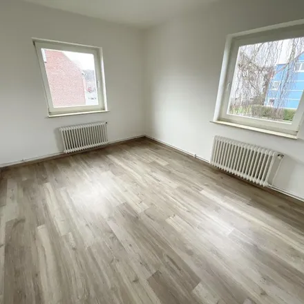 Rent this 3 bed apartment on Am Schützenhof 20 in 26382 Wilhelmshaven, Germany