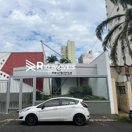 Rent this studio house on Avenida Floriano Peixoto in Centro, Uberlândia - MG