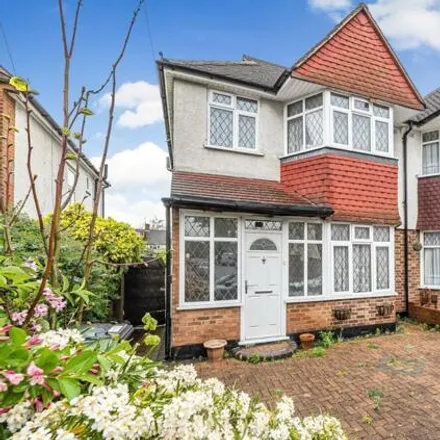 Buy this 4 bed duplex on Carstairs Road in London, SE6 2SL