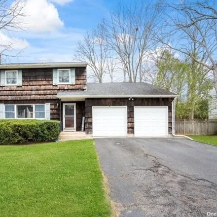 Buy this 3 bed house on 153 Cornell Drive in Commack, NY 11725