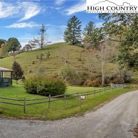 Image 2 - Lucky Valley Road, Alleghany County, NC 28663, USA - House for sale