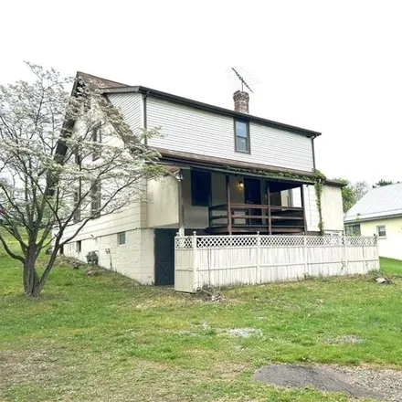 Buy this studio house on 771 Westbrook Road in Lower Burrell, PA 15068