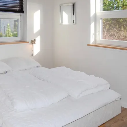 Rent this 5 bed house on Huset Venture Midtjylland in Herningvej, Ringkøbing
