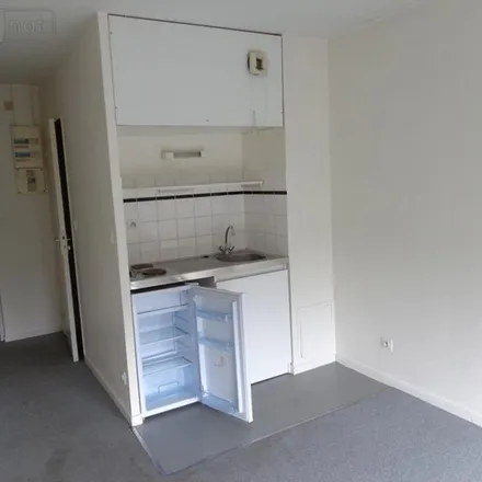 Rent this 1 bed apartment on La Souris d'Agneau in Rue Fénelon, 44000 Nantes