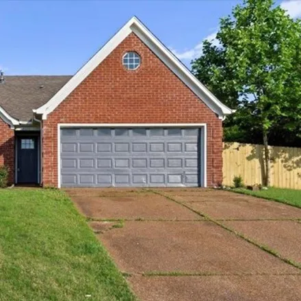Buy this 3 bed house on 2278 Stone Stream Drive in Memphis, TN 38016