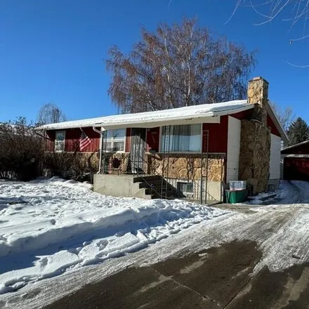 Image 2 - 924 Eastview Drive, Riverton, WY 82501, USA - House for sale