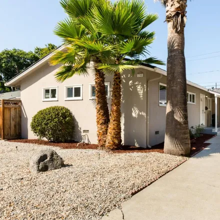 Buy this 3 bed house on Phyllis Avenue in Mountain View, CA 94040