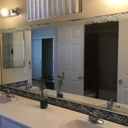 Image 6 - 14314 Roscoe Boulevard, Los Angeles, CA 91402, USA - Room for rent