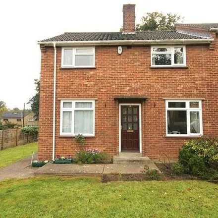 Rent this 4 bed apartment on 10 Maple Drive in Norwich, NR2 4DG