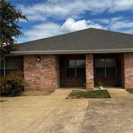 Buy this studio house on 1699 Pronghorn Lane in College Station, TX 77845