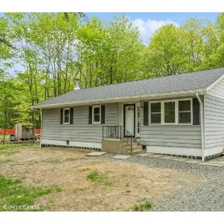Buy this 3 bed house on 1193 Oak Street in Paradise Township, PA 18326