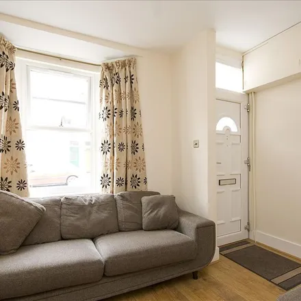 Rent this 2 bed townhouse on 59 Faringford Road in London, E15 4DP