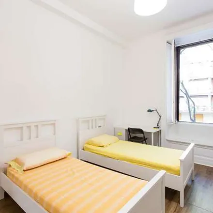 Image 4 - Al Less, Viale Lombardia, 28, 20131 Milan MI, Italy - Apartment for rent