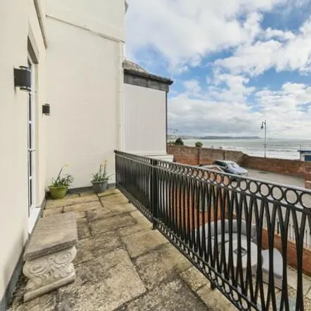Image 2 - Aunt Vi's Tea and Cake, Esplanade, Weymouth, DT4 7SL, United Kingdom - Townhouse for sale