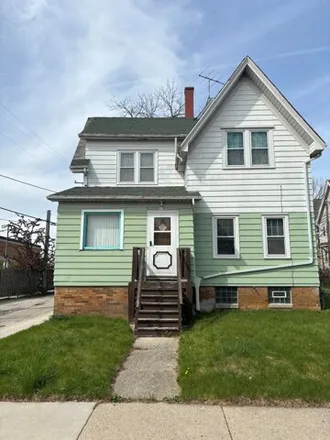 Buy this studio house on 218 in 218A West Hadley Street, Milwaukee