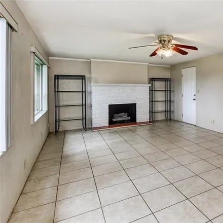 Image 2 - 2141 East New York Avenue, DeLand, FL 32724, USA - House for rent