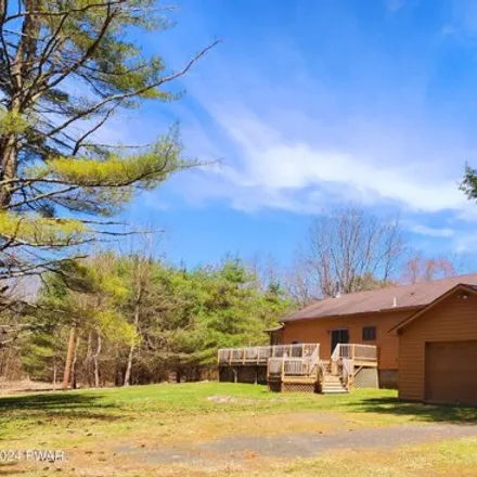 Buy this 3 bed house on 110 St Vincents Pointe Rd in Lackawaxen, Pennsylvania