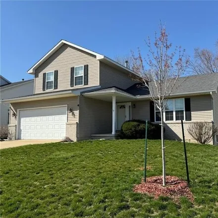 Buy this 3 bed house on 414 Woodbine Drive in Marion, IA 52302