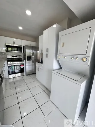 Image 2 - 5900 SW 127th Ave, Unit 3410 - Apartment for rent
