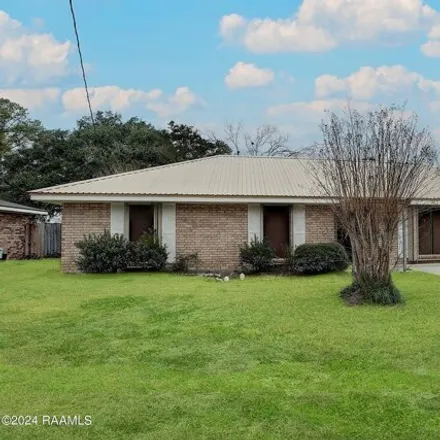 Buy this 3 bed house on 1923 Rue Albert in St. Martinville, LA 70582