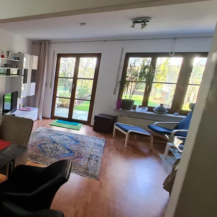 Rent this 3 bed apartment on Dorfangerweg 50 in 85774 Unterföhring, Germany