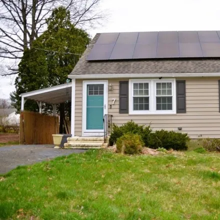 Buy this 3 bed house on 7 Midhill Drive in Hamden, CT 06514